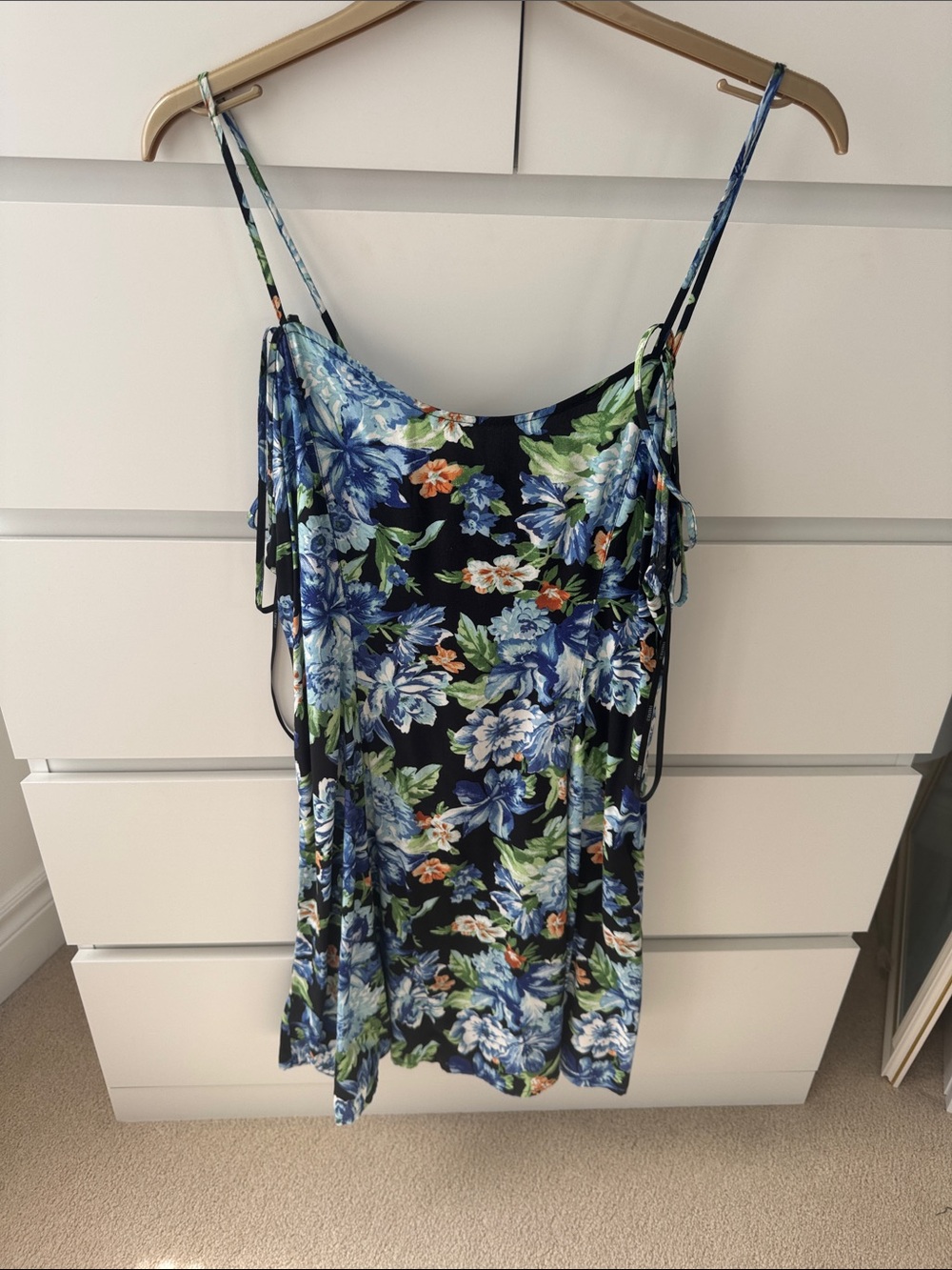 Forever 21 Floral Spaghetti Strap Cami - Black/Blue/Green